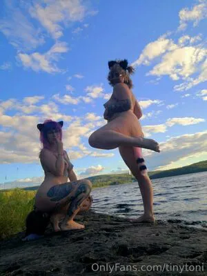 Tinytoni OnlyFans Leaked Free Thumbnail Picture - #os5VbmmDz4