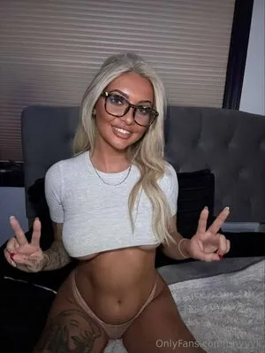 tinyyyk OnlyFans Leaked Free Thumbnail Picture - #0Cxg54S0th
