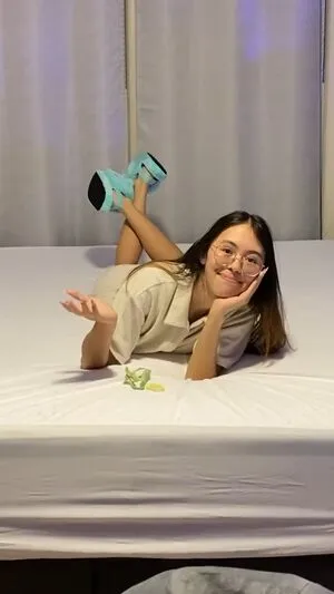 Tiptoe Tingles OnlyFans Leaked Free Thumbnail Picture - #yhiQJPXMIJ