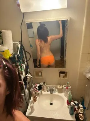 Tirzahmoreau OnlyFans Leaked Free Thumbnail Picture - #35Aw2qxlYj