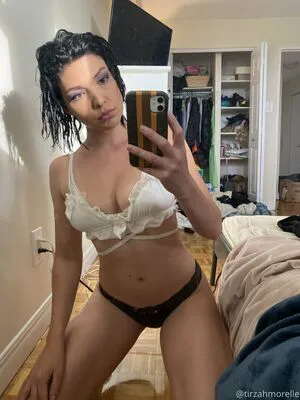 Tirzahmorelle OnlyFans Leaked Free Thumbnail Picture - #h5CBwVC3OI