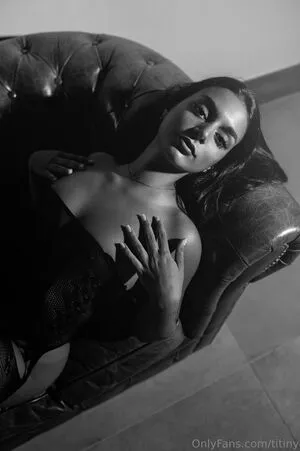 Titiny OnlyFans Leaked Free Thumbnail Picture - #tBOUn2ek34