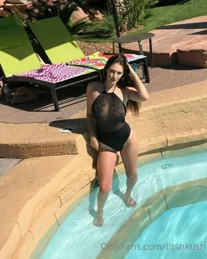 Titsnkush OnlyFans Leaked Free Thumbnail Picture - #EdmGLV9LQu