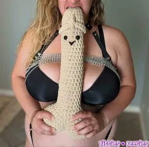 Titties And Feeties OnlyFans Leaked Free Thumbnail Picture - #LSJEkDJiC2