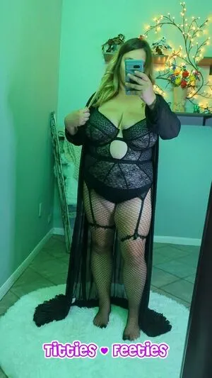Tittiesandfeetiesfree OnlyFans Leaked Free Thumbnail Picture - #JueCi3X8f4