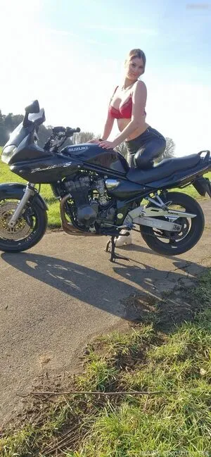 Titty Cat OnlyFans Leaked Free Thumbnail Picture - #0Kr1dYknW6