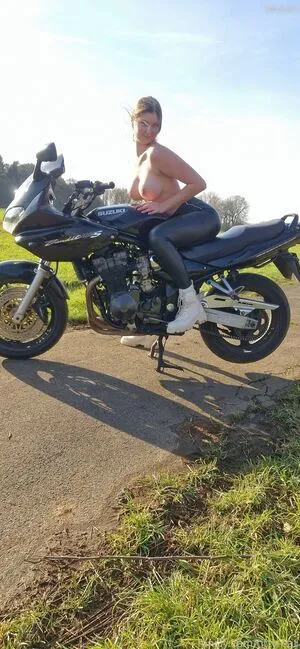 Titty Cat OnlyFans Leaked Free Thumbnail Picture - #IwpI5ov3IX