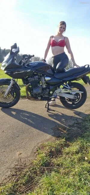 Titty Cat OnlyFans Leaked Free Thumbnail Picture - #Lt1pw9VoVq