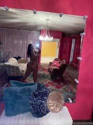 Titty Milk OnlyFans Leaked Free Thumbnail Picture - #1bpllnScWy