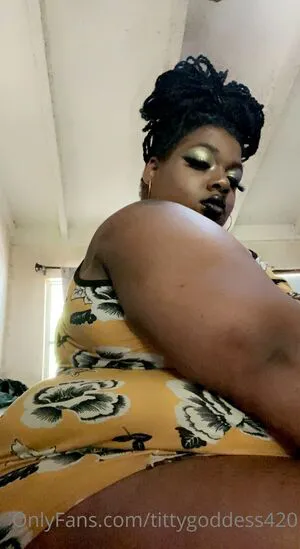 Tittygoddess420 OnlyFans Leaked Free Thumbnail Picture - #OAhcxc854D