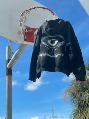 Tlointhevlone OnlyFans Leaked Free Thumbnail Picture - #lbT3OjkOYL