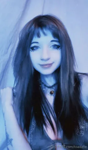 Toadalie OnlyFans Leaked Free Thumbnail Picture - #UCVC2j9TPC
