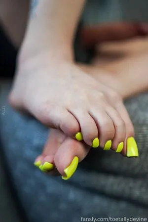 Toetallydevine OnlyFans Leaked Free Thumbnail Picture - #cO4LiiaC73