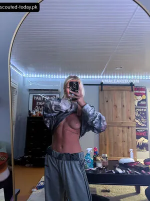 Tolipanth33r OnlyFans Leaked Free Thumbnail Picture - #apWKMslDGx