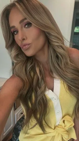 Tomi Lahren OnlyFans Leaked Free Thumbnail Picture - #8zJ3igwAxN