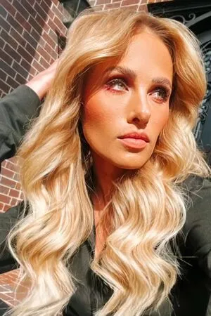 Tomi Lahren OnlyFans Leaked Free Thumbnail Picture - #JSdQa5YqDR