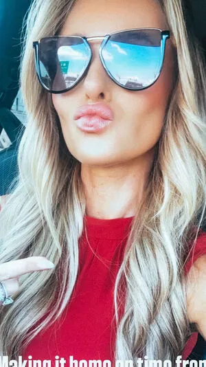 Tomi Lahren OnlyFans Leaked Free Thumbnail Picture - #NqsRbewd0U