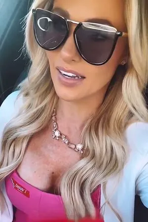 Tomi Lahren OnlyFans Leaked Free Thumbnail Picture - #RXX3d3l2Yo