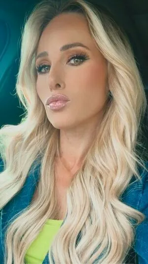 Tomi Lahren OnlyFans Leaked Free Thumbnail Picture - #h0PjLLj4em