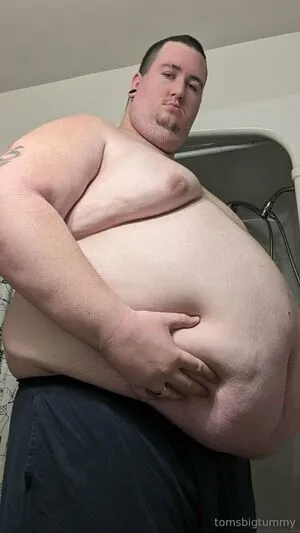Tomsbigtummy OnlyFans Leaked Free Thumbnail Picture - #5B2S6p9C63