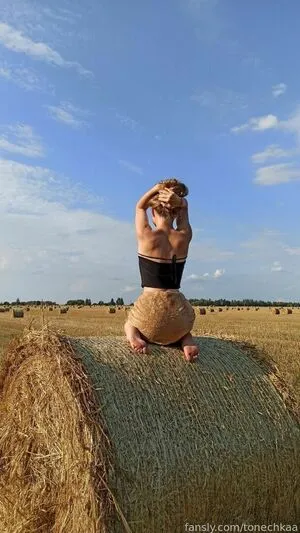 Tonechkaa OnlyFans Leaked Free Thumbnail Picture - #5iCnzdWOO9