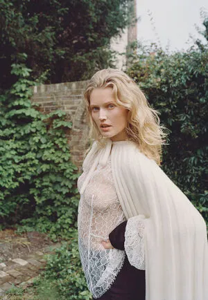 Toni Garrn OnlyFans Leaked Free Thumbnail Picture - #8fuoxesR4F