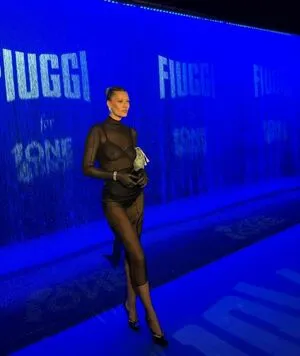 Toni Garrn OnlyFans Leaked Free Thumbnail Picture - #B7xgCoEQfZ