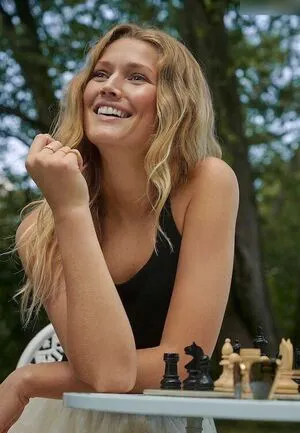 Toni Garrn OnlyFans Leaked Free Thumbnail Picture - #sb326kQSg0