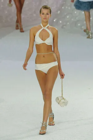 Toni Garrn OnlyFans Leaked Free Thumbnail Picture - #xMmt8DU9iF