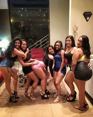 Toni Salina Chee Young OnlyFans Leaked Free Thumbnail Picture - #6UF8BE1b40