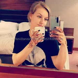 Toniidanza OnlyFans Leaked Free Thumbnail Picture - #0EsXakE49v