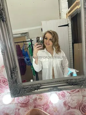 Toniidanza OnlyFans Leaked Free Thumbnail Picture - #f8N2W73rDh