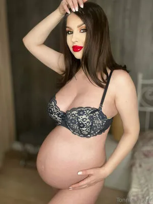 Tonnia OnlyFans Leaked Free Thumbnail Picture - #2O5l2CdmcJ