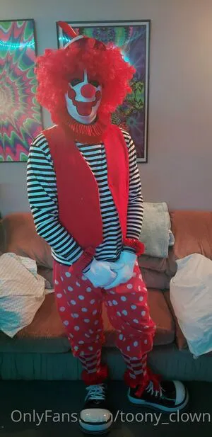 Toony Clown OnlyFans Leaked Free Thumbnail Picture - #6C4D0aBzG8