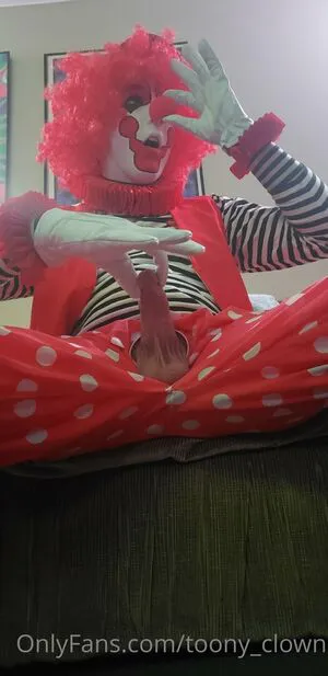 Toony Clown OnlyFans Leaked Free Thumbnail Picture - #JspOnX4yDb