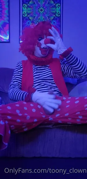 Toony Clown OnlyFans Leaked Free Thumbnail Picture - #g4x2rj6hum