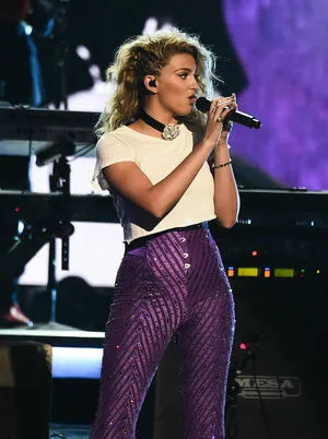 Tori Kelly OnlyFans Leaked Free Thumbnail Picture - #cLBJNVrIaN