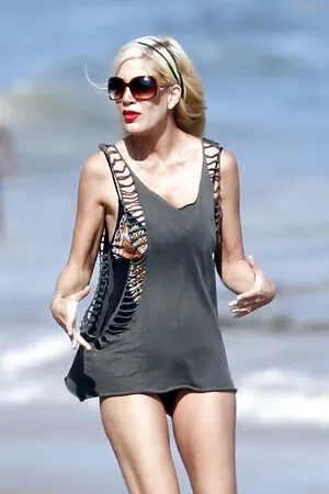 Tori Spelling I OnlyFans Leaked Free Thumbnail Picture - #cuEEe9eSEu