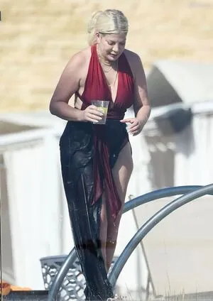Tori Spelling I OnlyFans Leaked Free Thumbnail Picture - #iQ1leMbm51