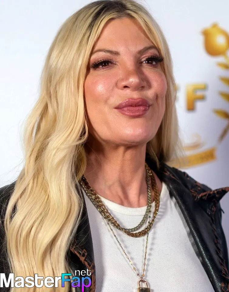 tori-spelling