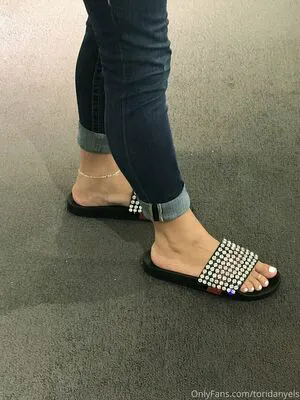 Toridanyels OnlyFans Leaked Free Thumbnail Picture - #TPlnDedvoj