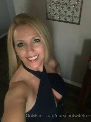 Torihotwife OnlyFans Leaked Free Thumbnail Picture - #fborpebwAB