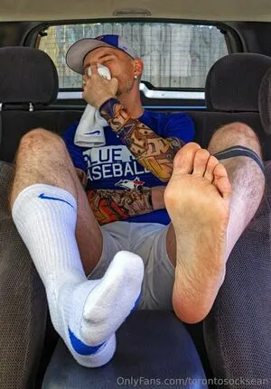 Torontosocksean OnlyFans Leaked Free Thumbnail Picture - #xP0uA4C6ti