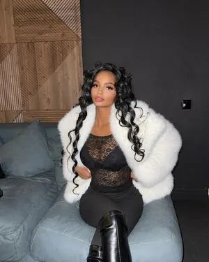 Tosyandra OnlyFans Leaked Free Thumbnail Picture - #V3xFN8I7Ic