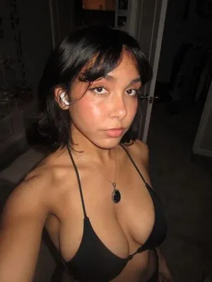 Totallylizey OnlyFans Leaked Free Thumbnail Picture - #Dpgc02t900