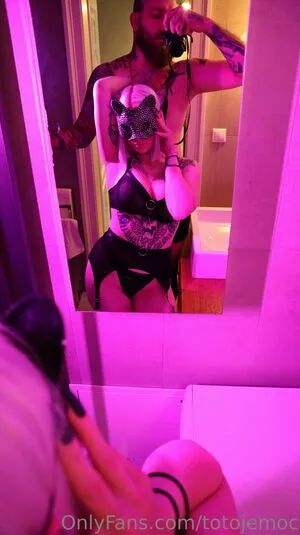 Totojemoc OnlyFans Leaked Free Thumbnail Picture - #z9brCqqmAv