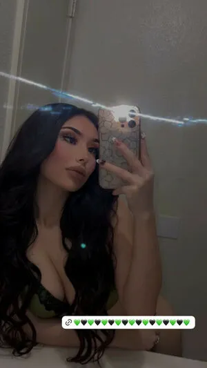 Tovaramber OnlyFans Leaked Free Thumbnail Picture - #4BlnHJM3TF