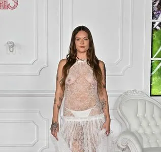 Tove Lo OnlyFans Leaked Free Thumbnail Picture - #7r0iTGxURU