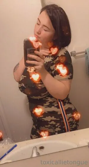 Toxicallietongue OnlyFans Leaked Free Thumbnail Picture - #Jq3CIRQtAm