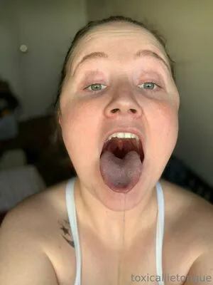 Toxicallietongue OnlyFans Leaked Free Thumbnail Picture - #eqOmNvzTuj
